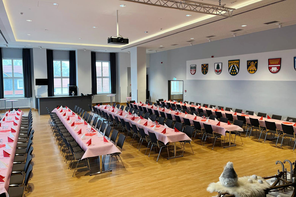 location-veranstaltungsraum-geratal-graefenroda-buergerhaus-deutscher-hof-graefenroda-grosser-saal-12