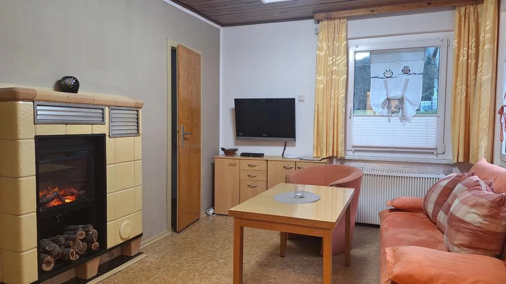 schullandheim-geratal-geraberg-ferienhaeuser_01