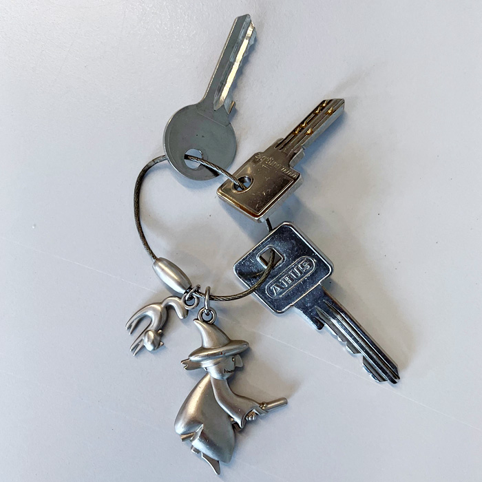 30-08-2025_schluessel-hexe