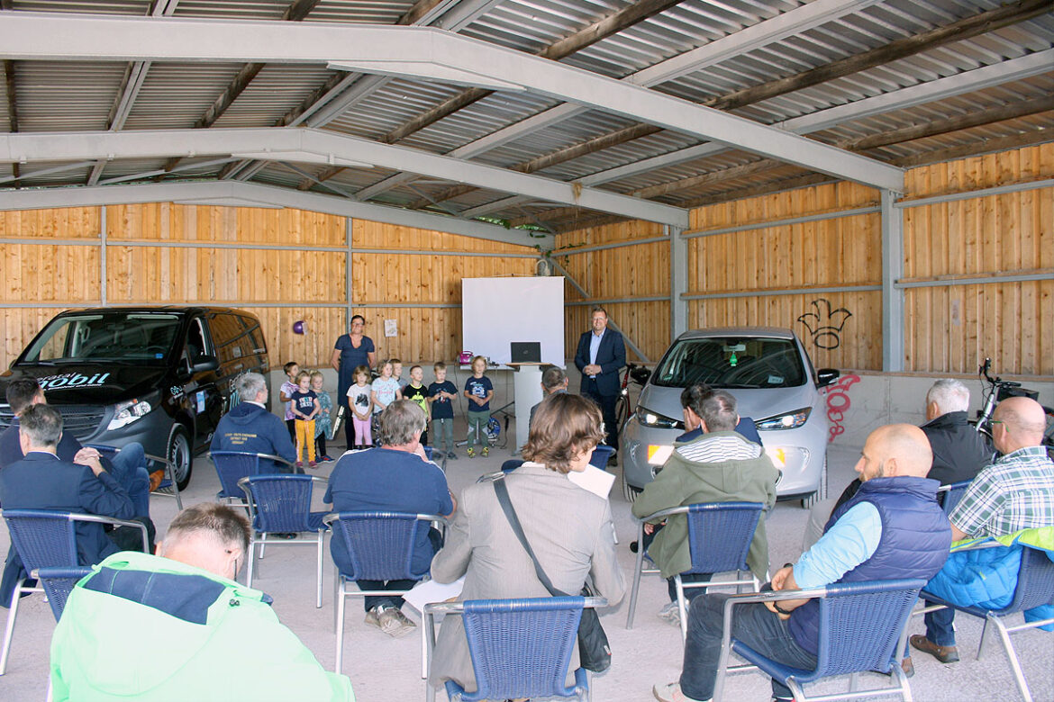 gemeinde-geratal-e-vito-von-thueringer-ministerium-an-gemeinde-uebergeben