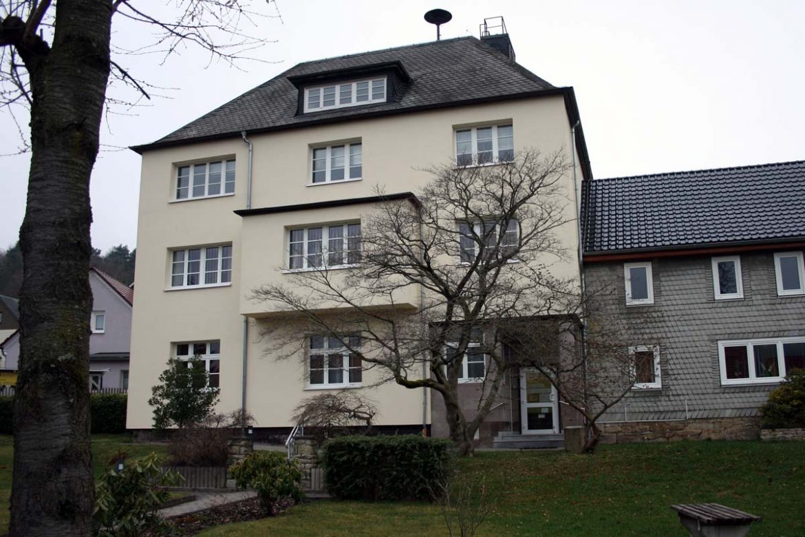 neue-arztpraxis-in-graefenroda_dr-med-ulrich-boehm_2022-04-11_01