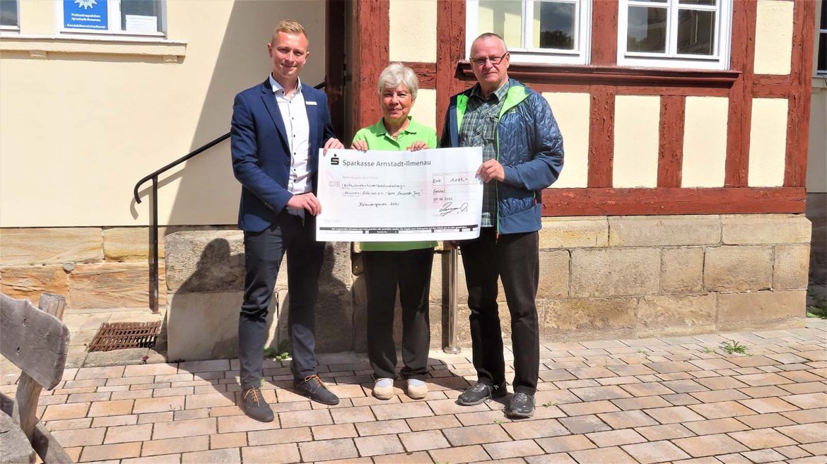 Die Sparkasse ArnstadtIlmenau unterstützt örtliche Vereine Gemeinde Geratal Die Sparkasse ArnstadtIlmenau unterstützt örtliche Vereine Gemeinde Geratal