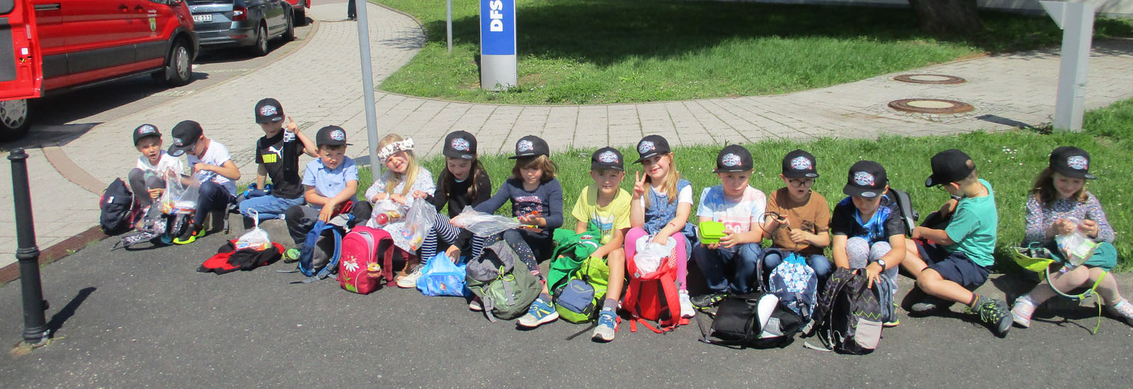 kindergarten-pfiffikus-geschwenda_ausflug-flughafen_2024_02