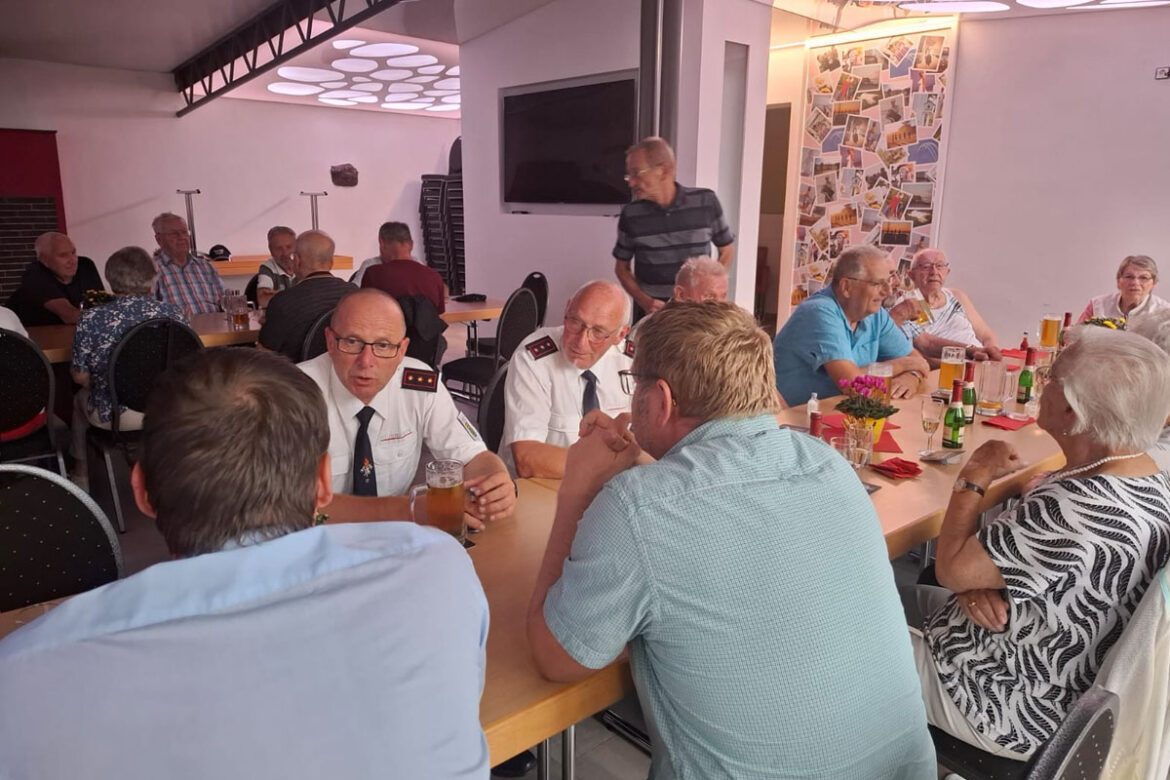 wuerdigung-alters-und-ehrenabteilung-freiwillige-feuerwehr-geratal-2024_01