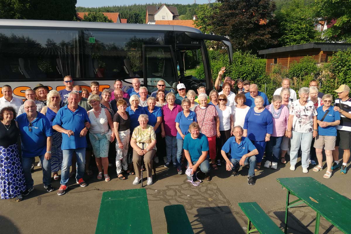 heimat-und-fremdenverkehrsverein-frankenhain-zu-besuch-in-nieste_2025_03