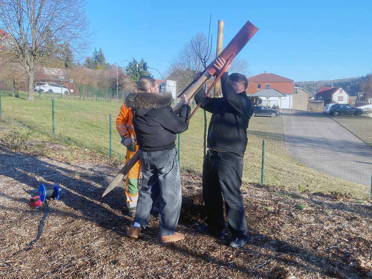 baumpflanzaktion-tgs-graefenroda_17-12-2025_02