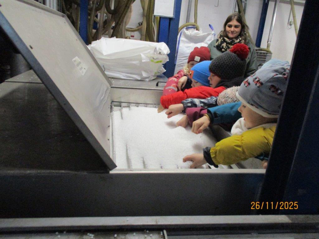 kindergarten-pfiffikus-geschwenda-zu-besuch-bei-khw_02